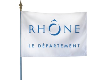 Drapeau des départements français sur hampe