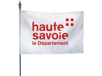 Drapeau des départements français sur hampe