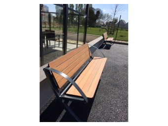 Banc public Bergerac stratifié compact avec accoudoir