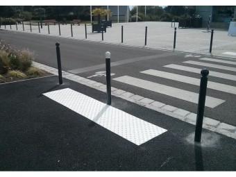 Potelet Chartrons PMR tête boule