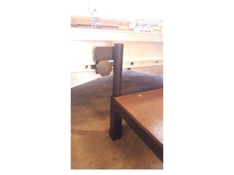 Attache escalier pour praticable ciseaux