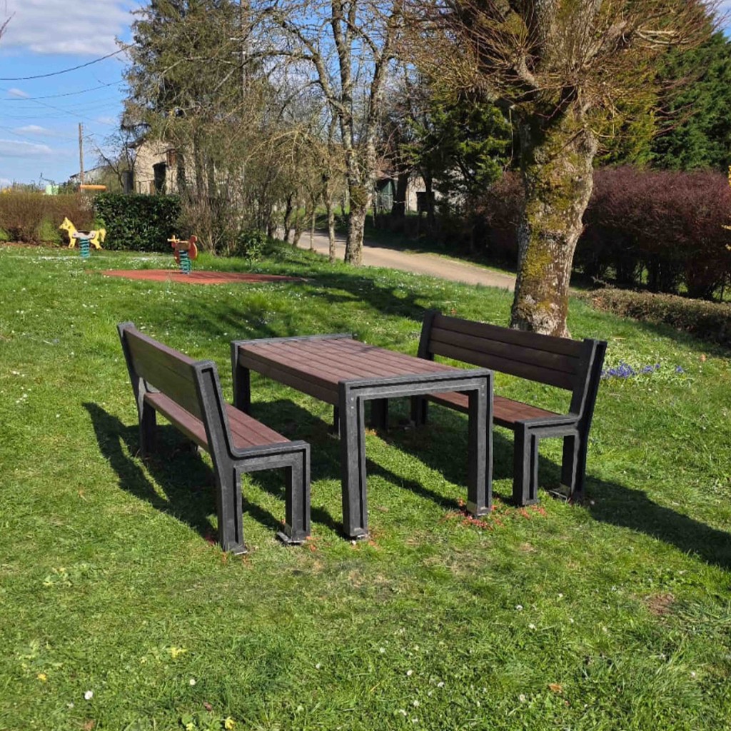 Hanit : le mobilier urbain recyclé pour collectivités conforme à la loi AGEC