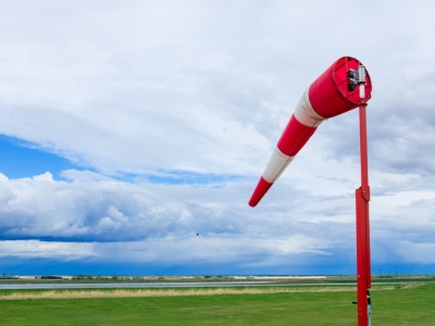 Manche à air : normes OACI/J7, innovations et sécurité